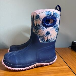 Noble MUDS Girls High Pull On Boot Rain Snow Winter Waterproof Farm Muck Tie Dye
